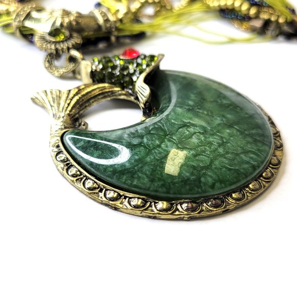 Chunky Fish Pendant Necklace Fashion Gemstone Green Fish Pendant - Picture 11 of 12